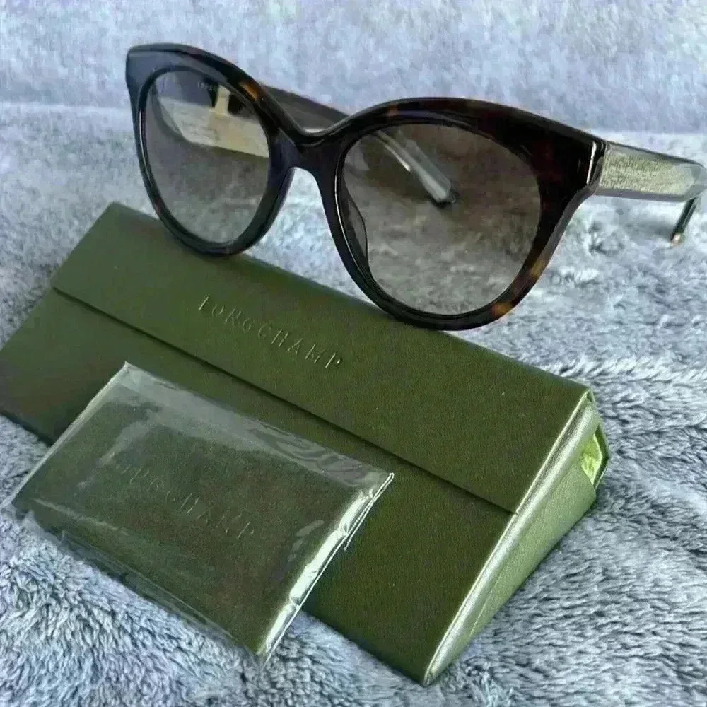Longchamp LGP Monogram 54mm Cat Eye Sunglasses in Tortoise NWT